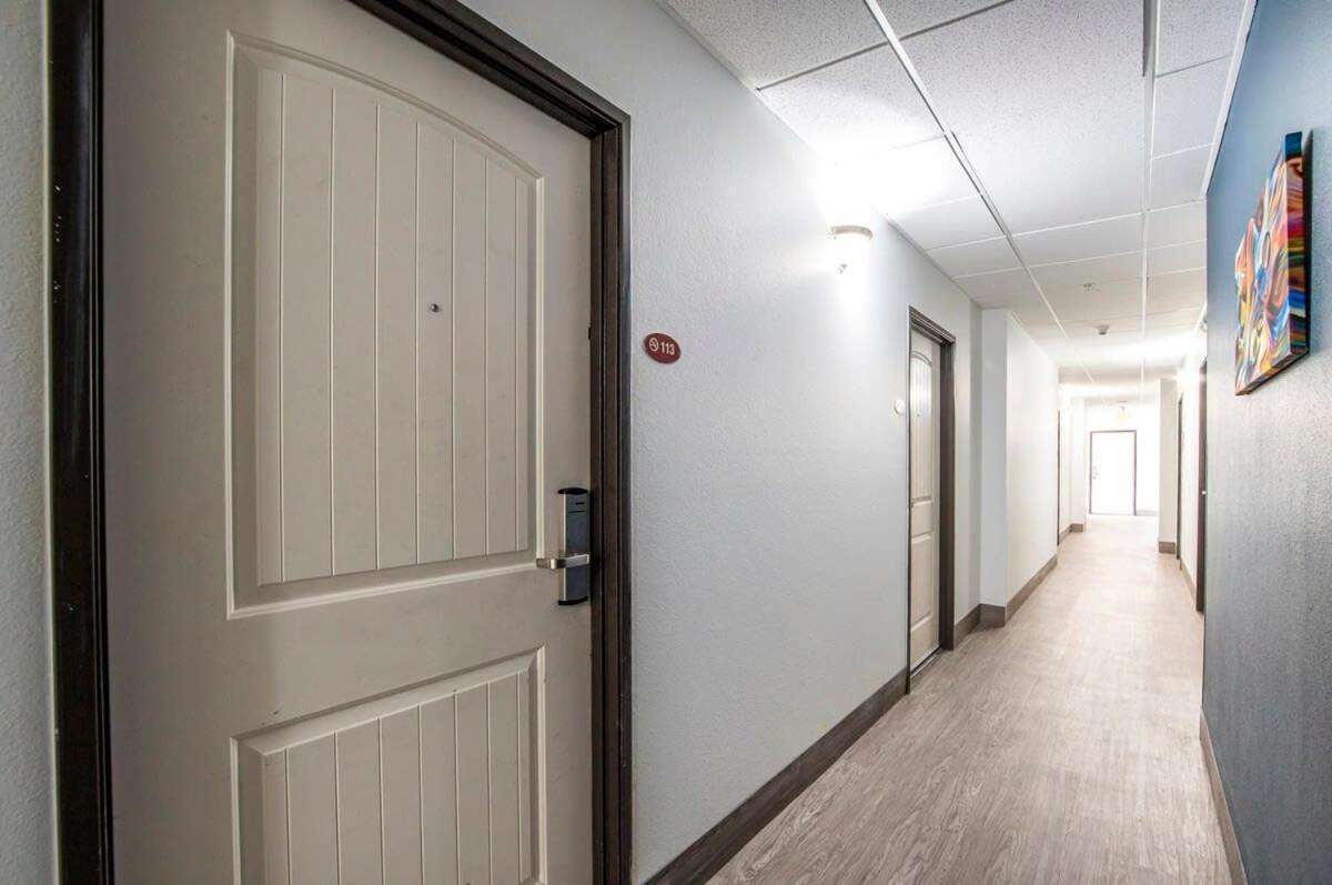 Sierra Vista Studio Apartment With Full Kitchen And King Bed Extérieur photo